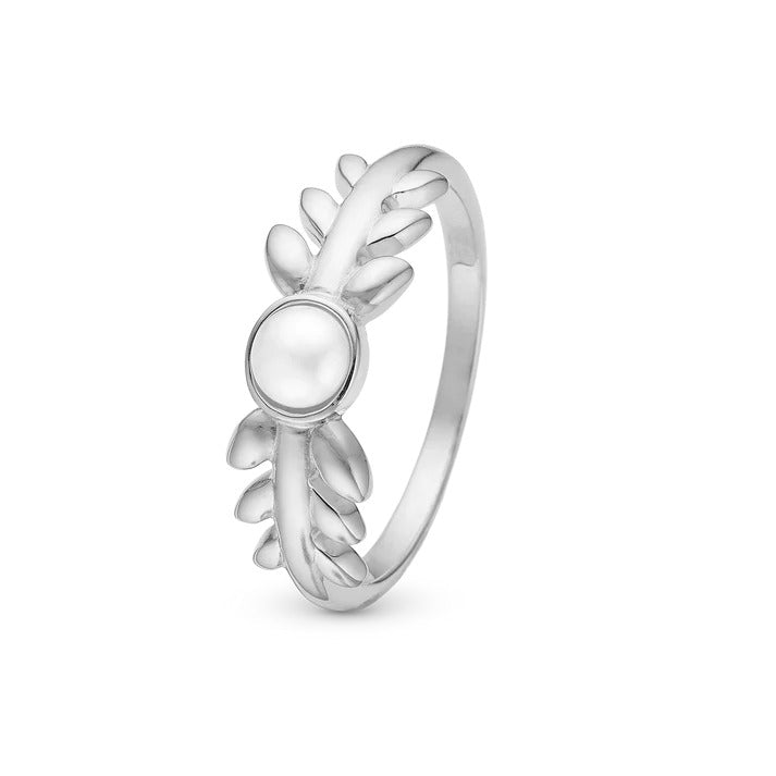 PEARL & NATURE sølvring fra Christina Jewelry & Watches med ferskvandsperle